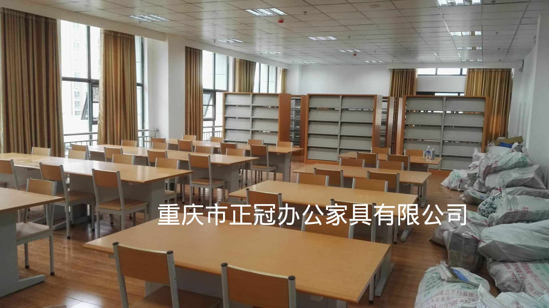 木護(hù)板書(shū)架閱覽桌系列